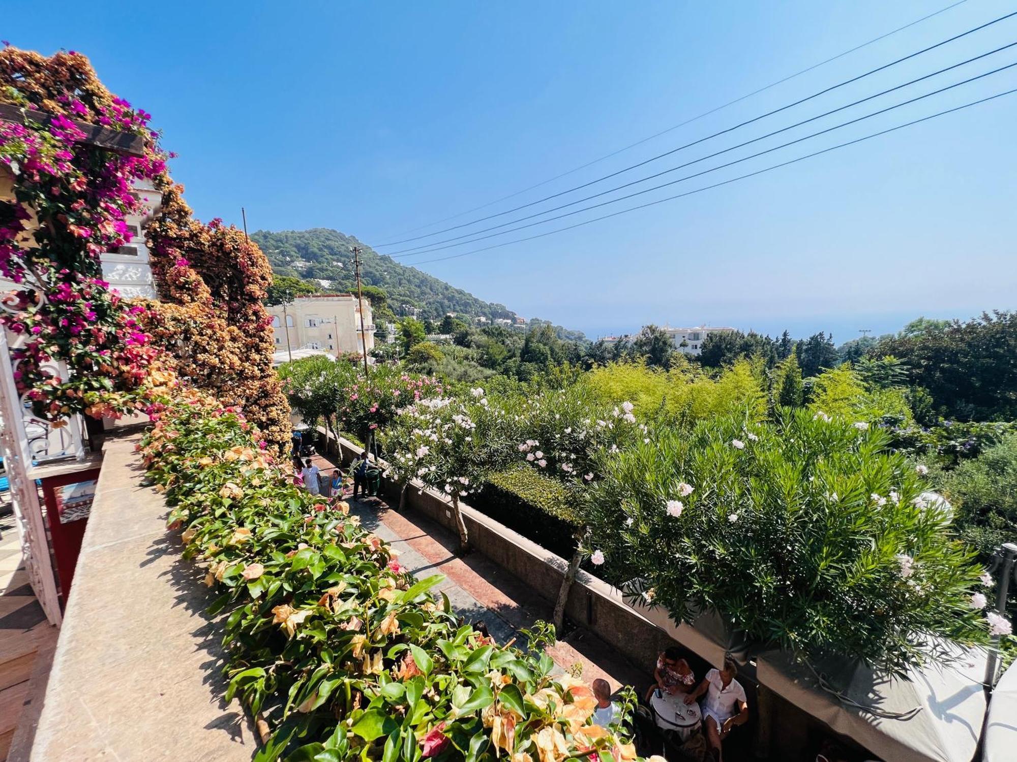 Luxury House In Villa Pompeiana Via Camerelle Con Terrazza Vista Mare Capri Exterior foto
